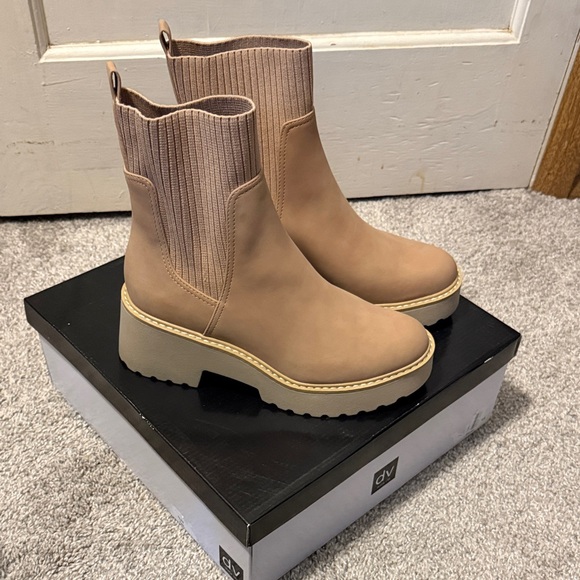 Dolce Vita Women’s Boot Zepplin - Picture 4 of 7